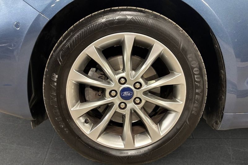 Ford Mondeo bild 16