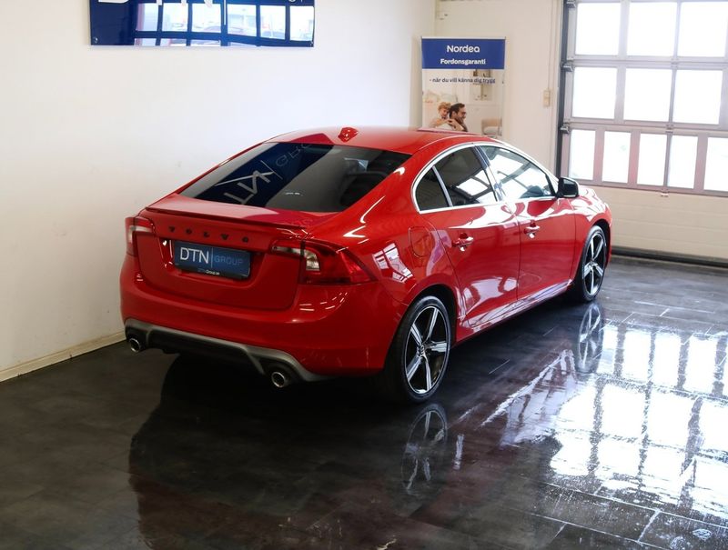 Volvo S60 bild 2