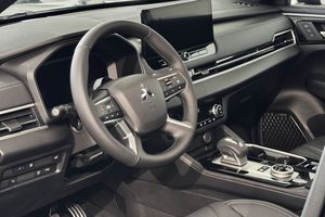 Mitsubishi Outlander bild 8