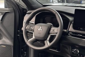 Mitsubishi Outlander bild 10