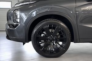 Mitsubishi Outlander bild 2