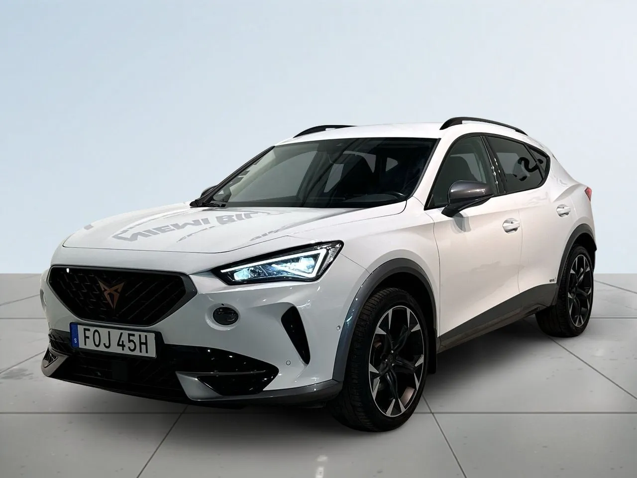 Vehicle image 15