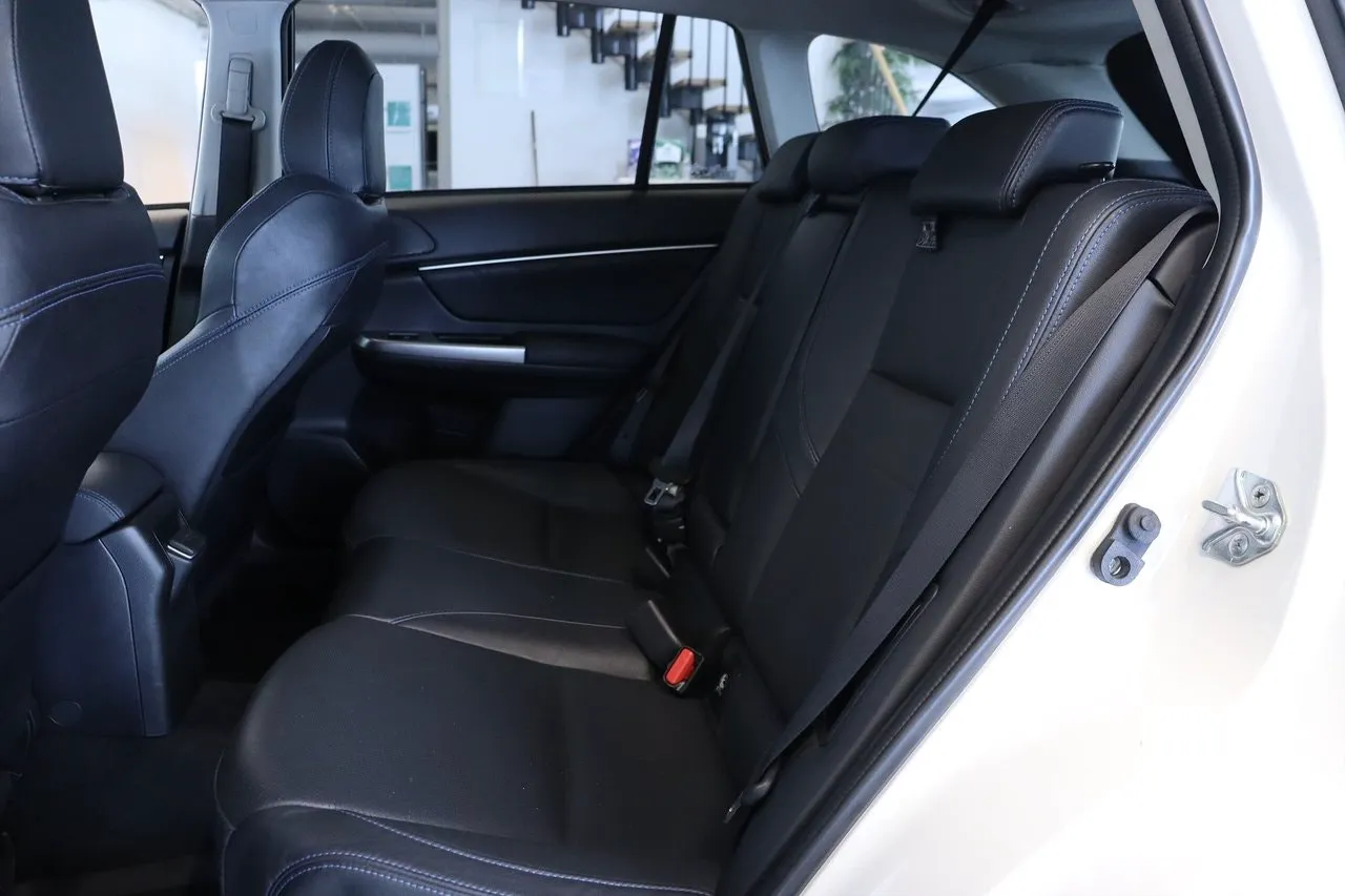 Vehicle image 21