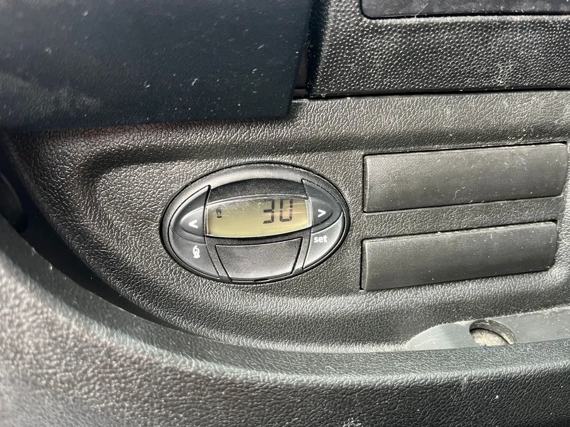 Vehicle image 18