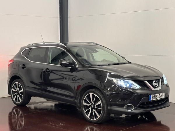 Nissan Qashqai 1.5 dCi TEKNA PANO DRAG SKINN NAVI 360° KAMERA BLIS PDC - 2014