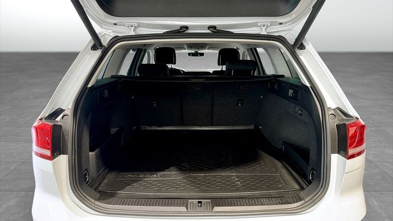 Volkswagen Passat bild 14