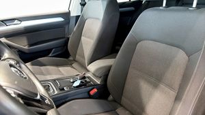 Volkswagen Passat bild 9