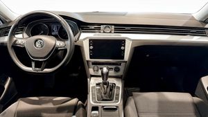 Volkswagen Passat bild 11