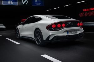 Mercedes AMG GT bild 2