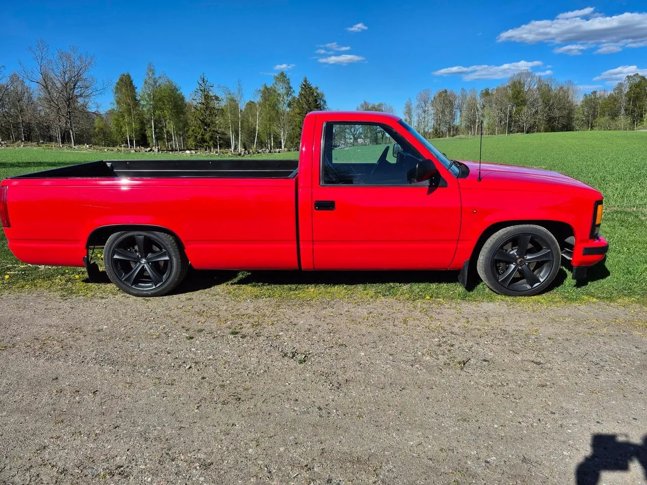 Vehicle image 26