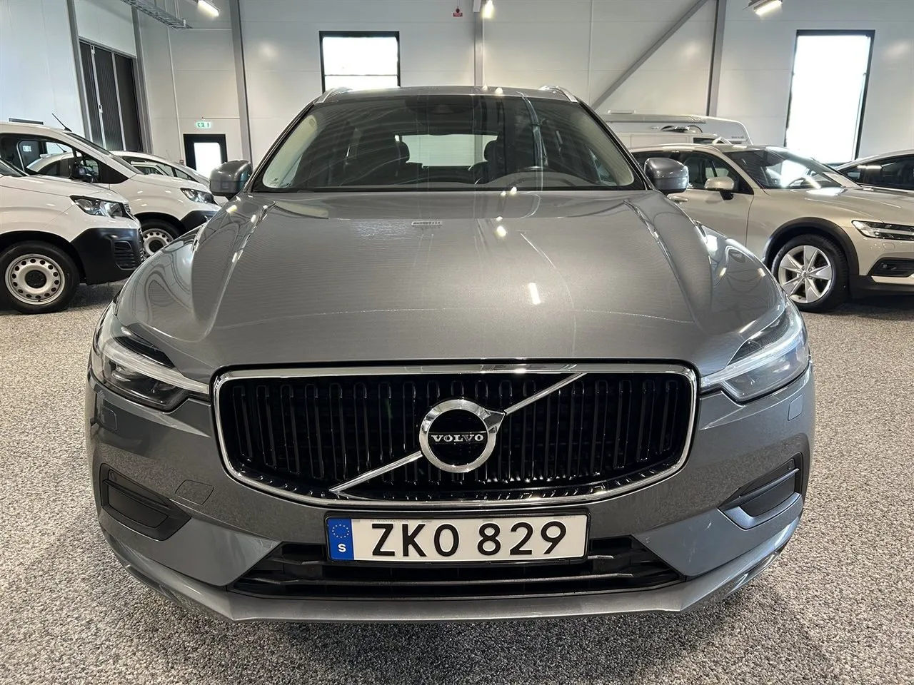 Vehicle image 8