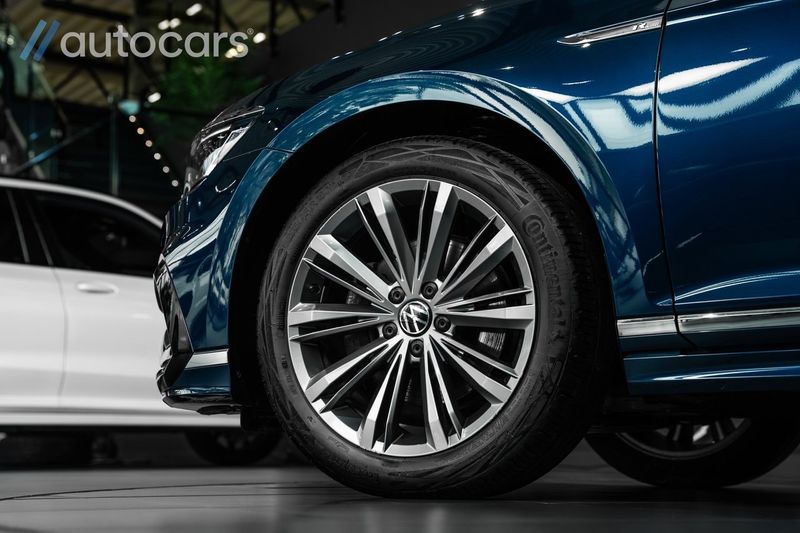 Volkswagen Passat bild 8