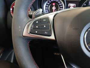 Mercedes CLA45 AMG bild 22