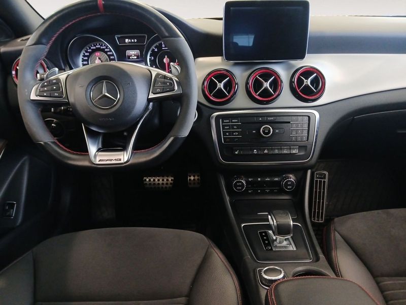 Mercedes CLA45 AMG bild 10