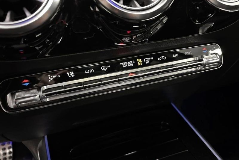 Mercedes GLA45 AMG bild 13
