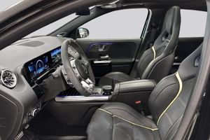 Mercedes GLA45 AMG bild 8