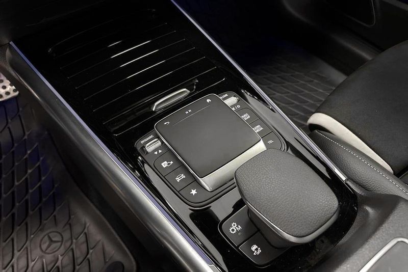 Mercedes GLA45 AMG bild 12