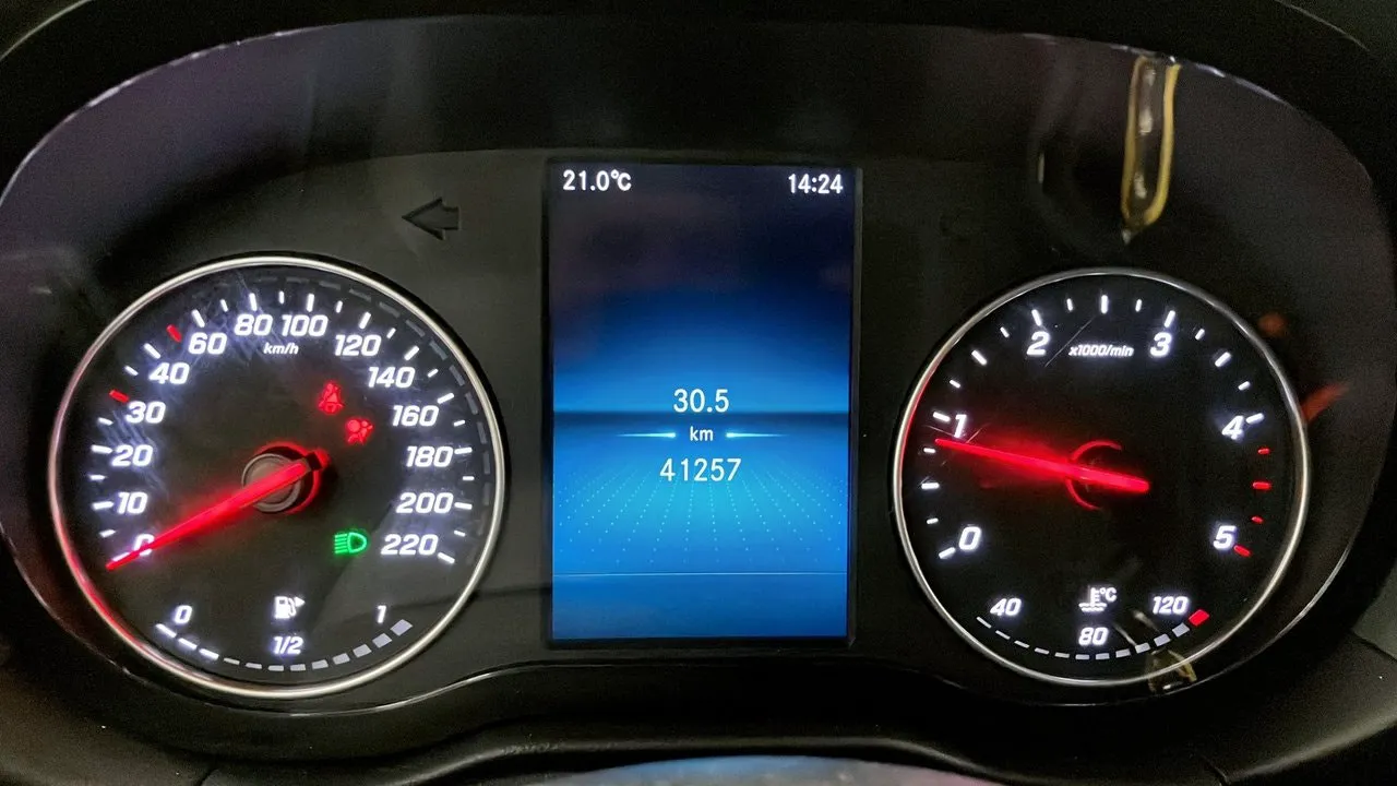 Vehicle image 12
