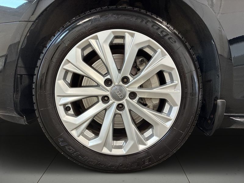 Audi A4 bild 14