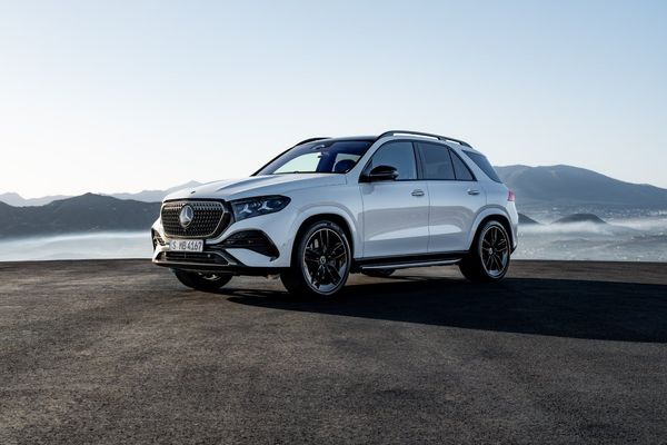 Mercedes GLE450 e 4MATIC *BESTÄLLNING* - 2027