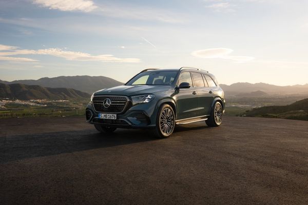Mercedes GLS450 d 4MATIC *BÄSTÄLLNING* - 2027