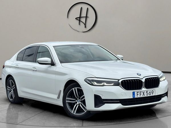 BMW 530 e 292hk Sedan 1Ägare Skinn 360°Kamera H/K Facelift*SE-UTR - 2021