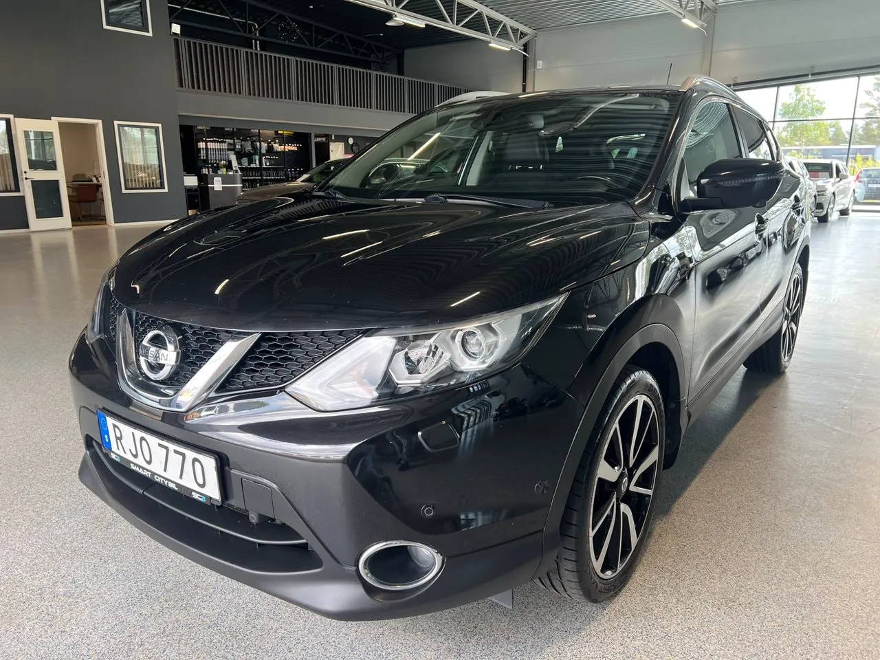 Vehicle image 7