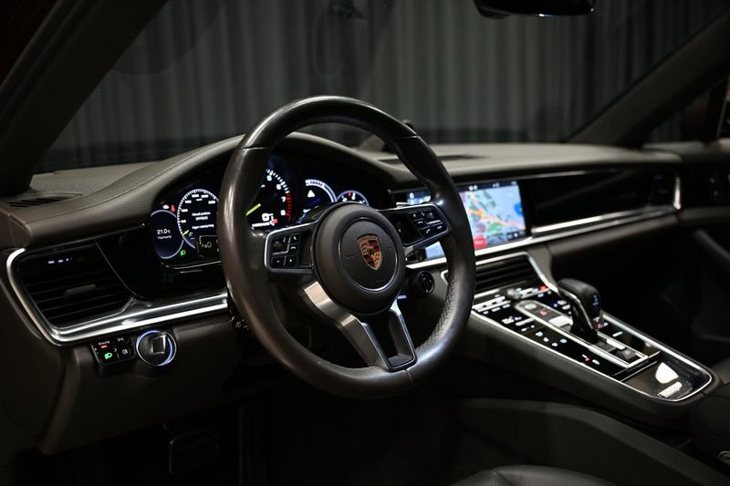 Porsche Panamera bild 24