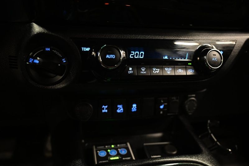 Toyota Hilux bild 29