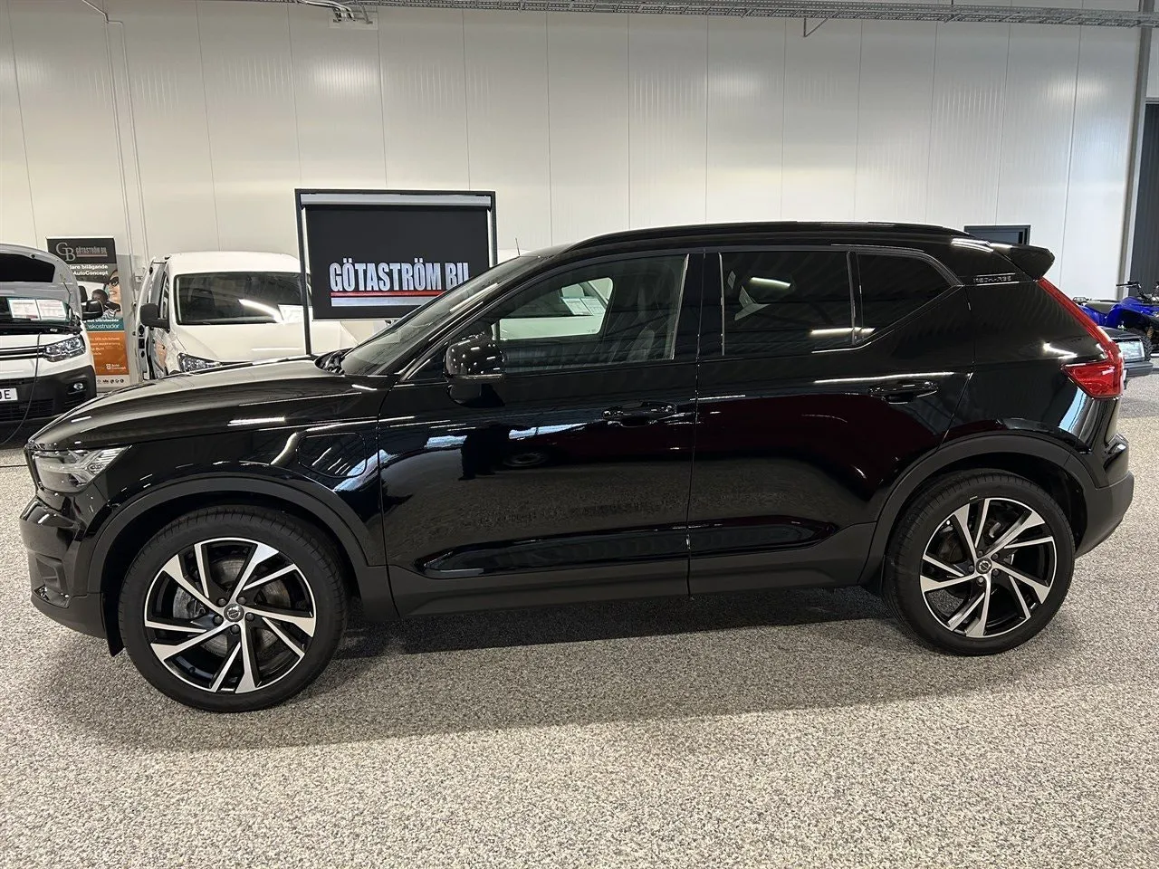 Vehicle image 8