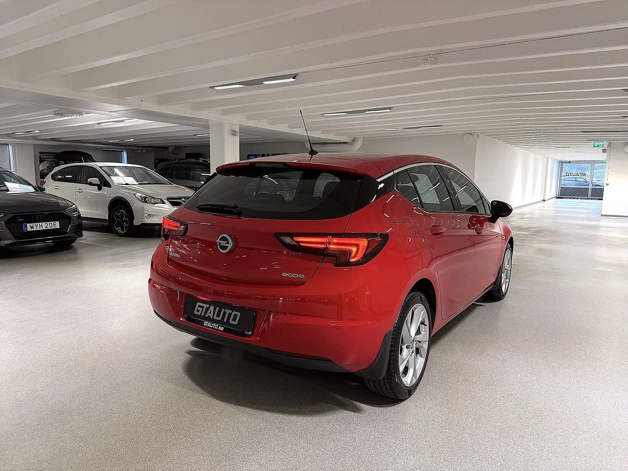 Vehicle image 3