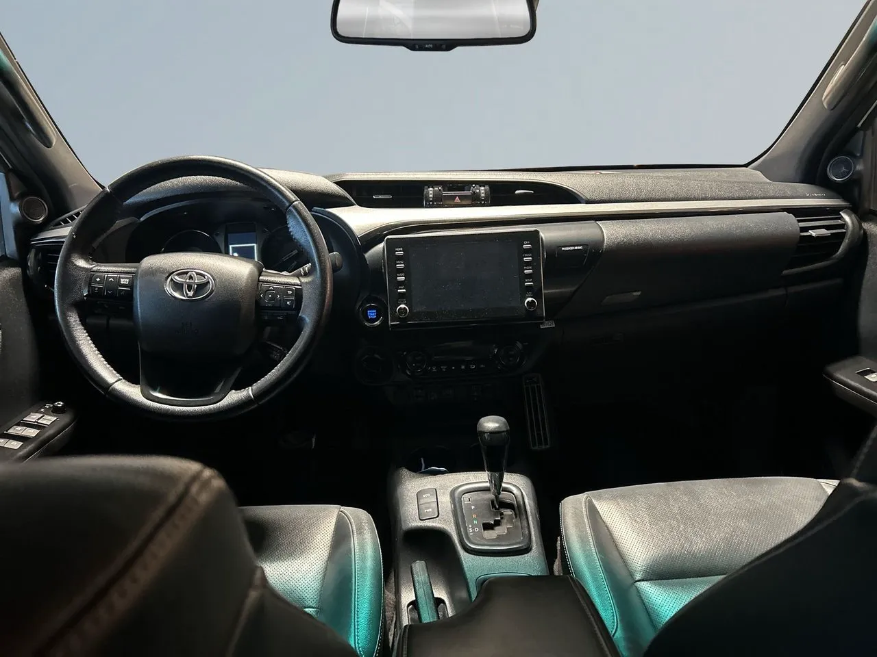 Vehicle image 7