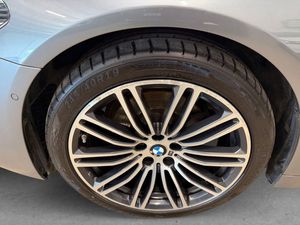 BMW 520 bild 8