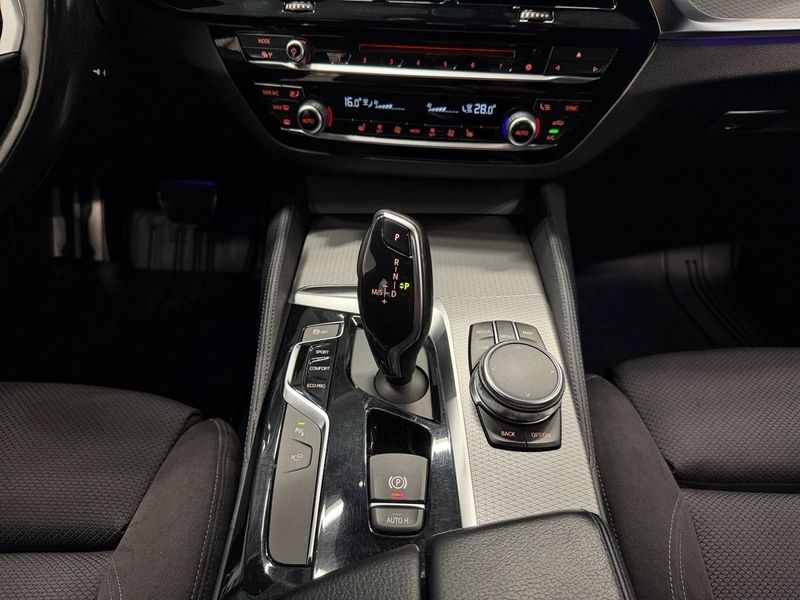 BMW 520 bild 11