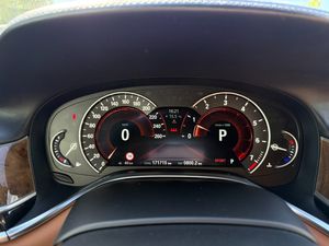 BMW 750 bild 14