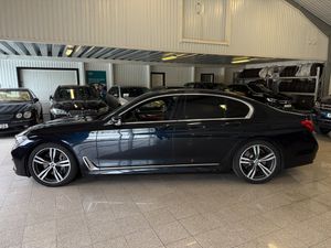 BMW 750 bild 6