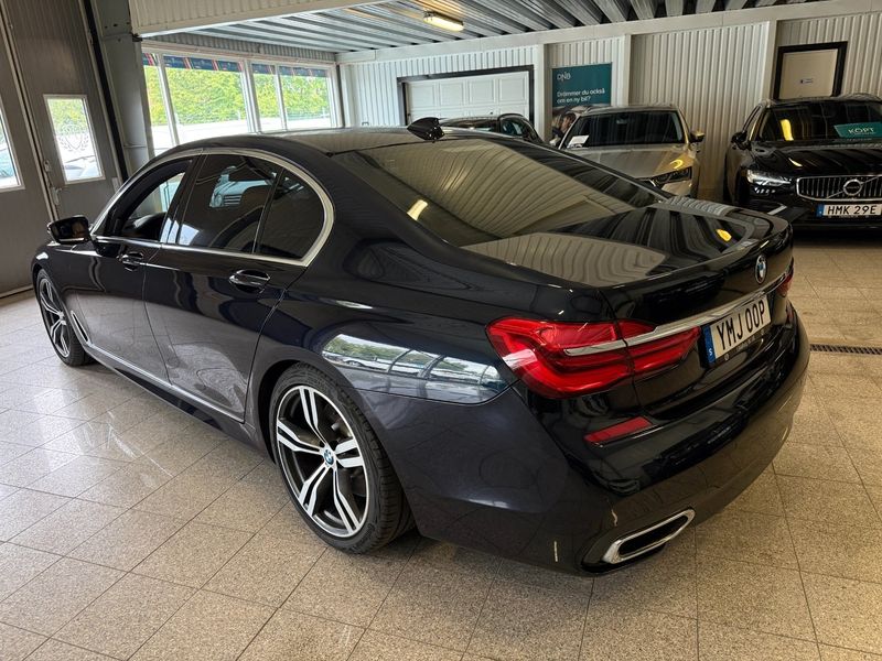 BMW 750 bild 5
