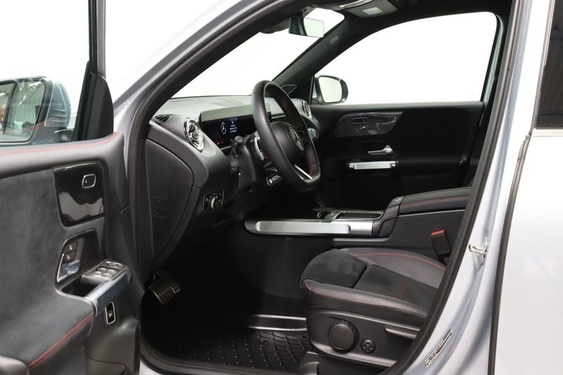 Mercedes GLB220 bild 10