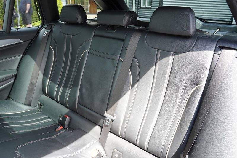 BMW 520 bild 15