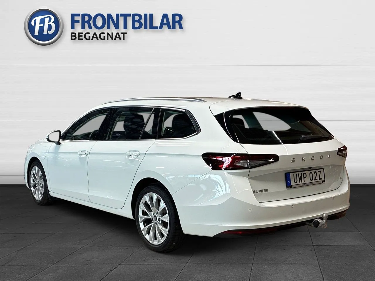Vehicle image 7