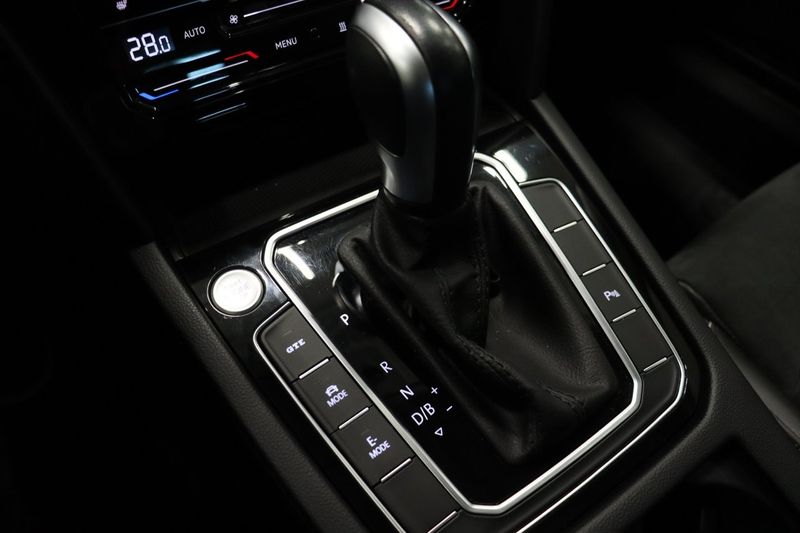 Volkswagen Passat bild 20