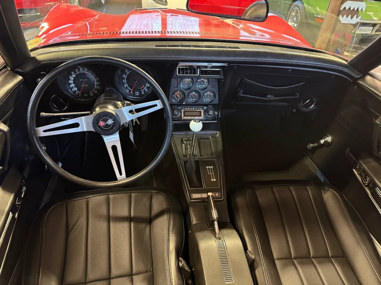 Vehicle image 25