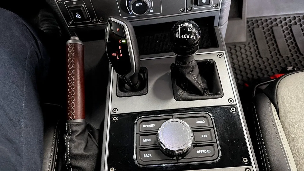 Vehicle image 22
