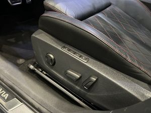 Skoda Octavia bild 8