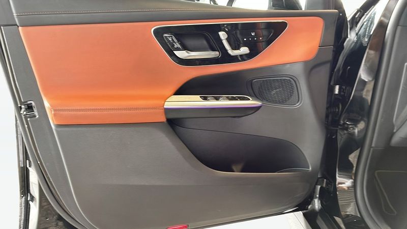 Mercedes GLC300 bild 11
