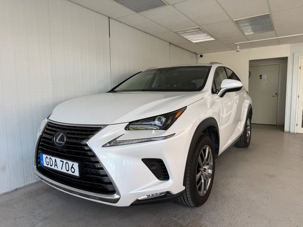 Lexus NX 300h AWD 2.5 AWD E-CVT Executive Euro 6 - 2018