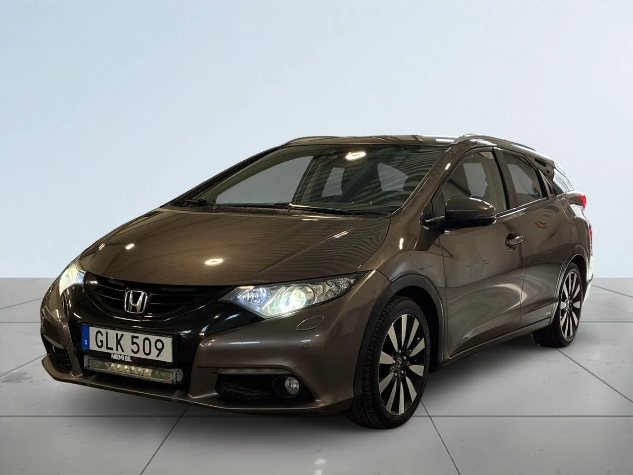 Vehicle image 20