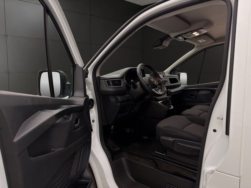 Nissan Primastar bild 14