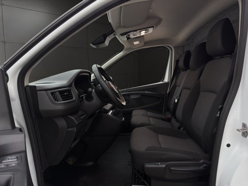 Nissan Primastar bild 15