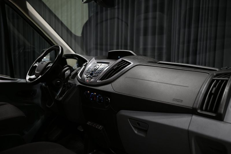 Ford Transit bild 15
